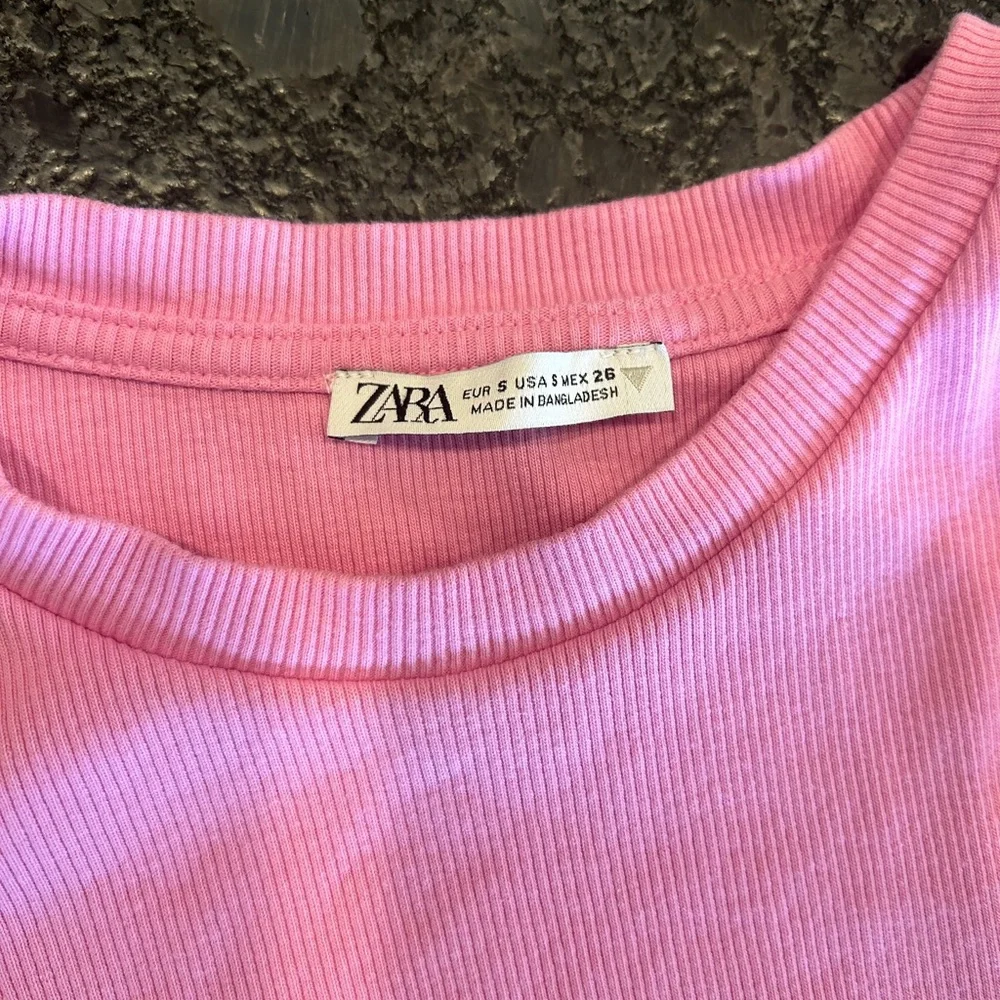 Zara Pink Ruffle Top - Picture 3 of 3
